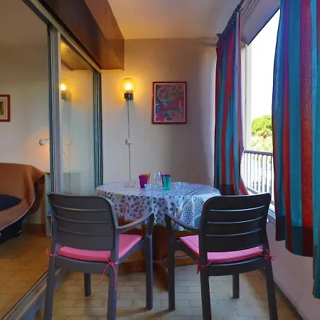 Studio cabine 25m² avec loggia EST et parking sécurisé - FR-1-472-122