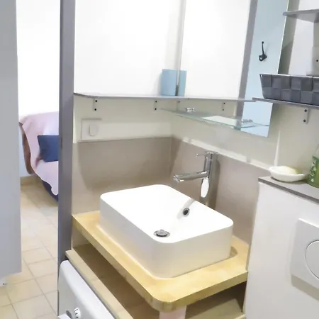 25m² Avec Loggia Est Et Parking Sécurisé - Fr-1-472-122 *
