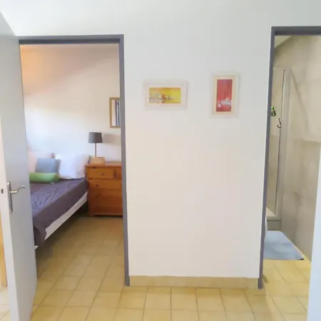 25m² Avec Loggia Est Et Parking Sécurisé - Fr-1-472-122 Sète